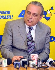 Sérgio Guerra Sérgio Guerra, presidente nacional tucano: administrando a tensão do momento