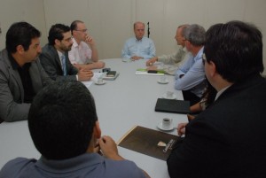 Reunião realizada na Prefeitura nesta quarta-feira, 9. Foto João Vilnei