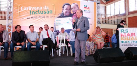Um punhado de assessores também em São Gabriel, com Tarso Genro, na sabatina