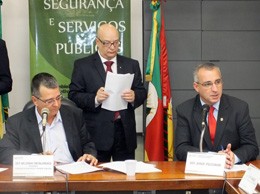 Jorge Pozzobom (D): “dever de fiscalizar”