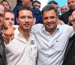 Marchezan Júnior (com Aécio) tem afinidade histórica com a cidade, embora sua vida seja na capital