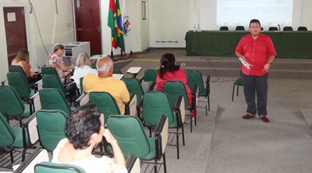 Terceira das assembleias. Esta, no campus de Camobi (foto Fritz R. Nunes/Sedufsm)