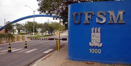 Posição dos docentes da UFSM: esse arco de entrada será fechado ou não? (foto Arquivo)