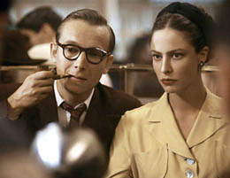 A relação de Jean-Paul Sartre e Simone de Beauvoir, no telão do Lanterninha Aurélio (foto Divulgação)