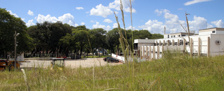 A obra do hospital. Depois de hoje, só faltarão as licenças. Ou... (foto Arquivo)