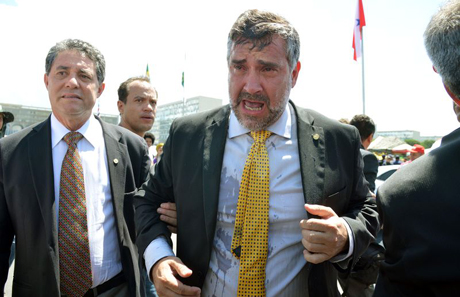 O deputado federal Paulo Pimenta acabou se transformando em vítima, no entrevero…